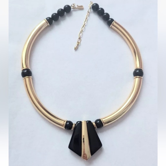 Jewelry - 80’s Art Deco Style Necklace